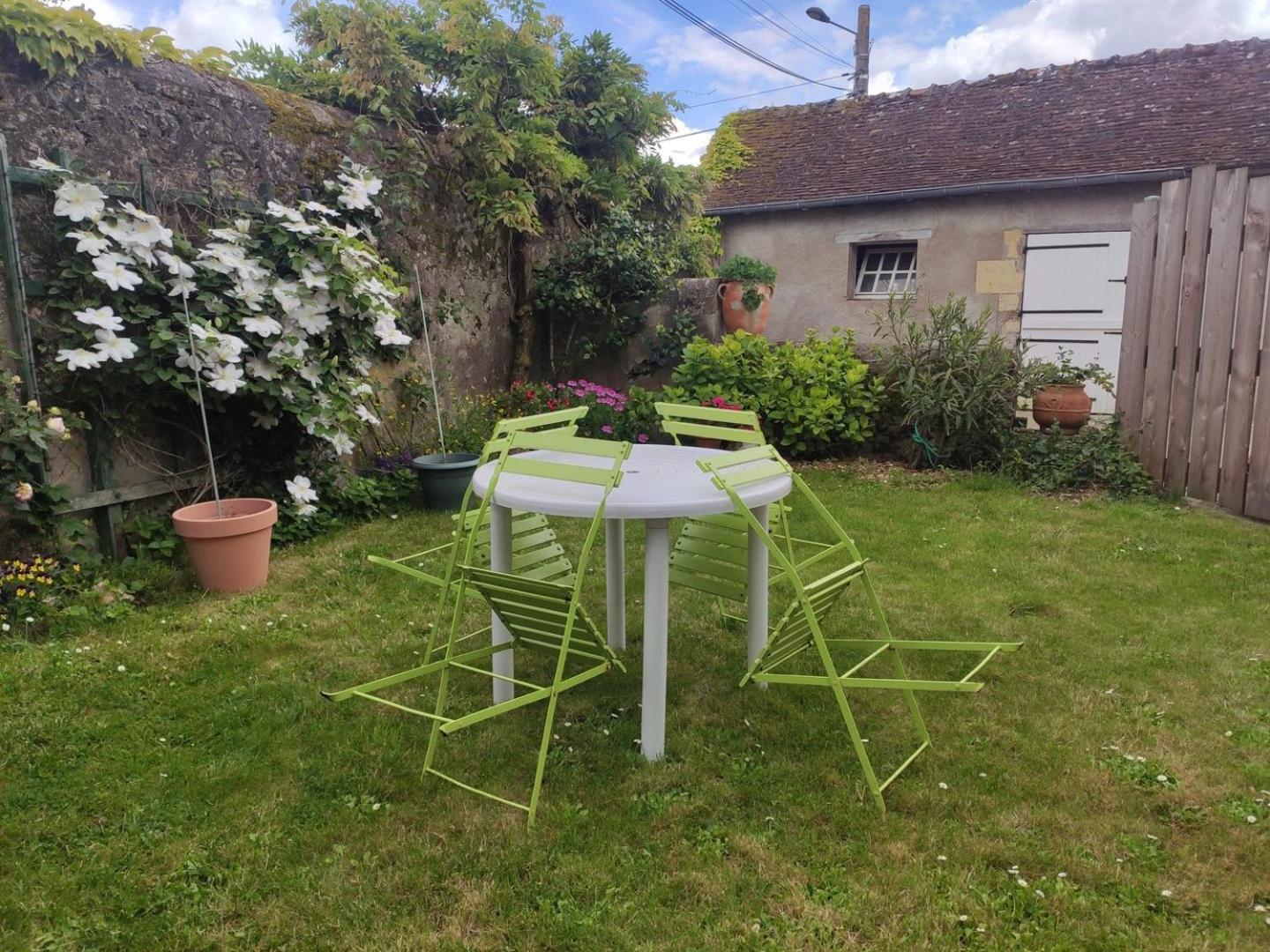 Le Relais De L'Ormeau - Charmant Gite Pour 4 Pers. Lussault-sur-Loire Ngoại thất bức ảnh